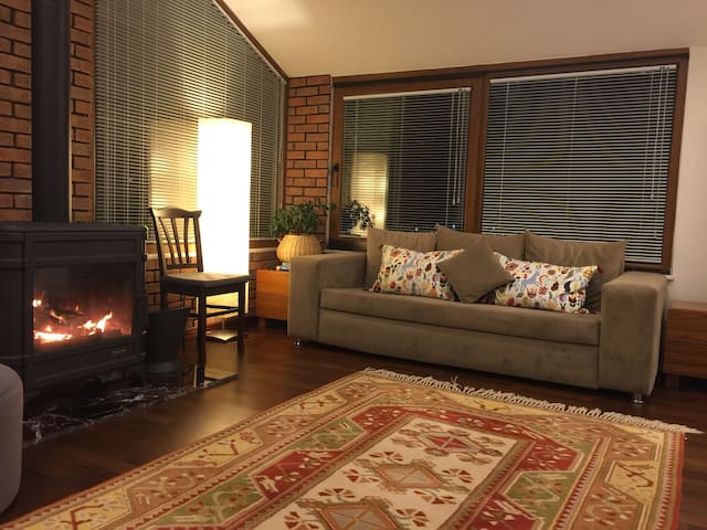 Kadikoy Kalamis Suit-HugeTerras with Sea View !