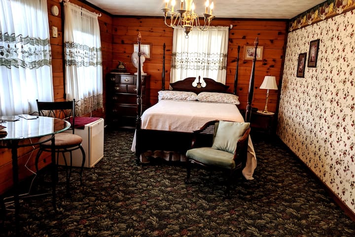 Airbnb Tower City Vacation Rentals Places To Stay