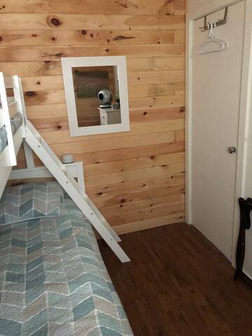 Peaceful Beach Cottage gallery image 3