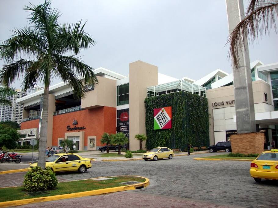 A 5 minutos de C.C más exclusivo del País Multiplaza Pacific