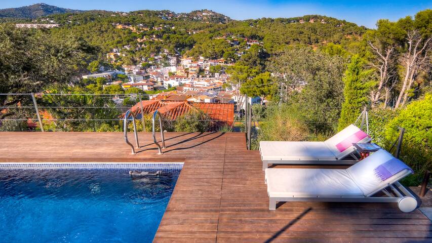 Villa d’exception 8 pers vue unique piscineTamariu gallery image 2