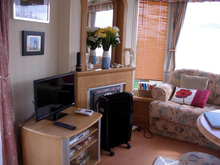 Colin And Annie's Caravan - Polperro