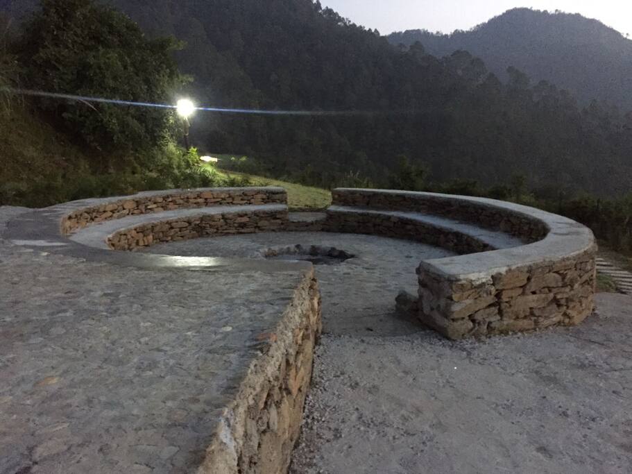 COMMON BONFIRE PLACE