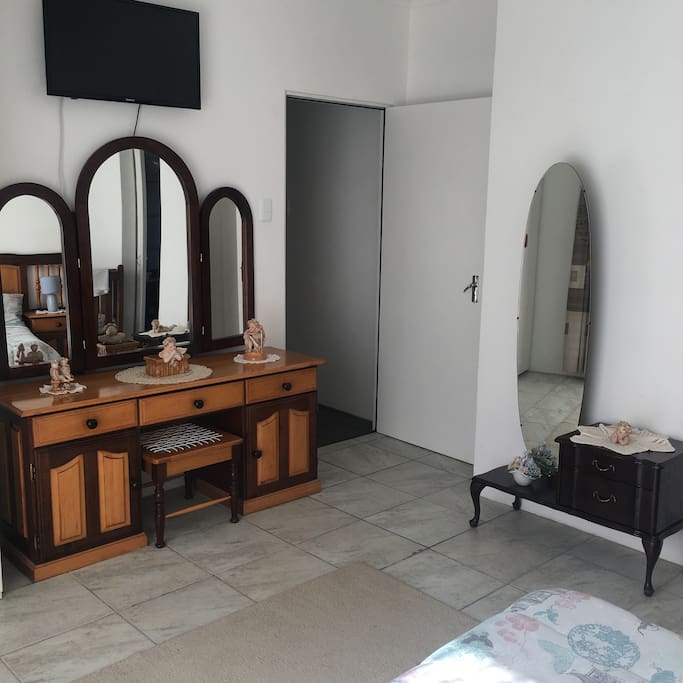 Lots of dressing room space and mirrors to create the perfect look for your holiday