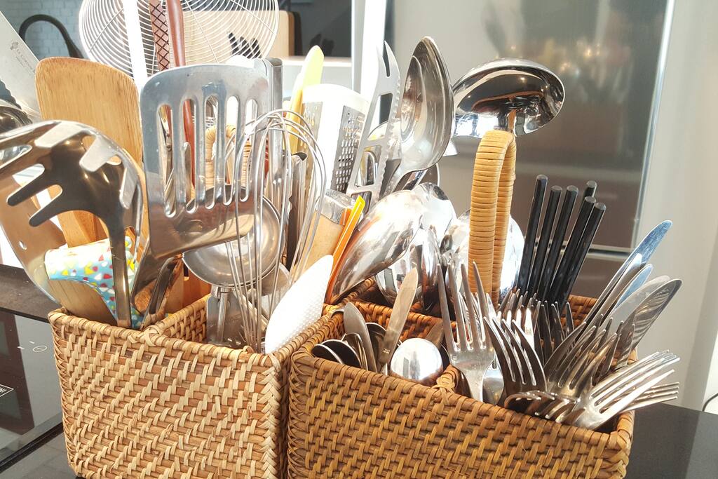 Vui lòng cho chúng tôi biết nếu bạn cần dụng cụ nấu ăn cho bữa ăn tại nhà của bạn Hiển thị danh sách ảnh 