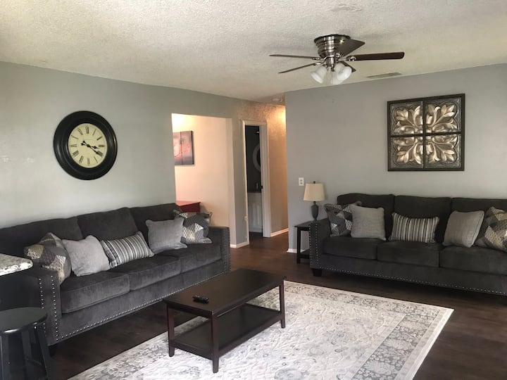 🇺🇸Game Room/veteran Owned/great For Families🇺🇸 - サン・アントニオ, TX