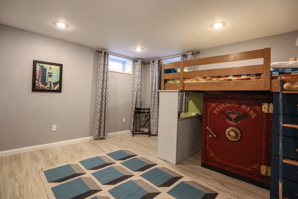 Bunk bedroom with lofted twin bed. Additional full/queen bed can be put in this room