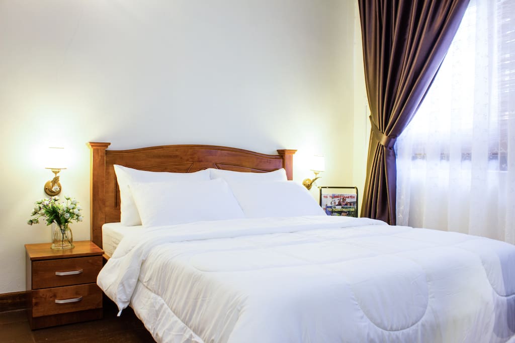 Main bedroom - Queen sized bed
