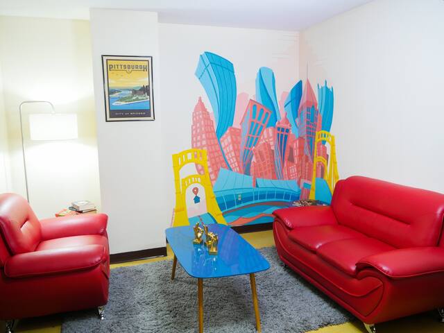 Private Room in Standard Apt | Explore Downtown!!!