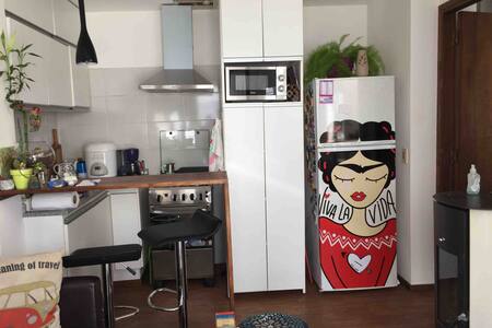 Apartamento acogedor y funcional .Parque Rodó.