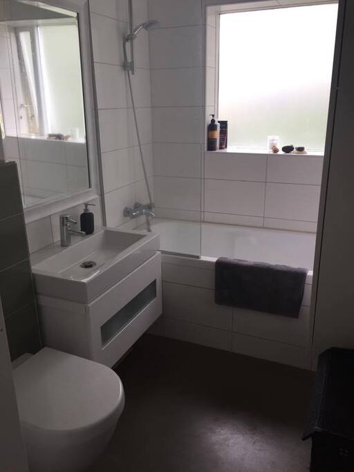Modern bathroom
