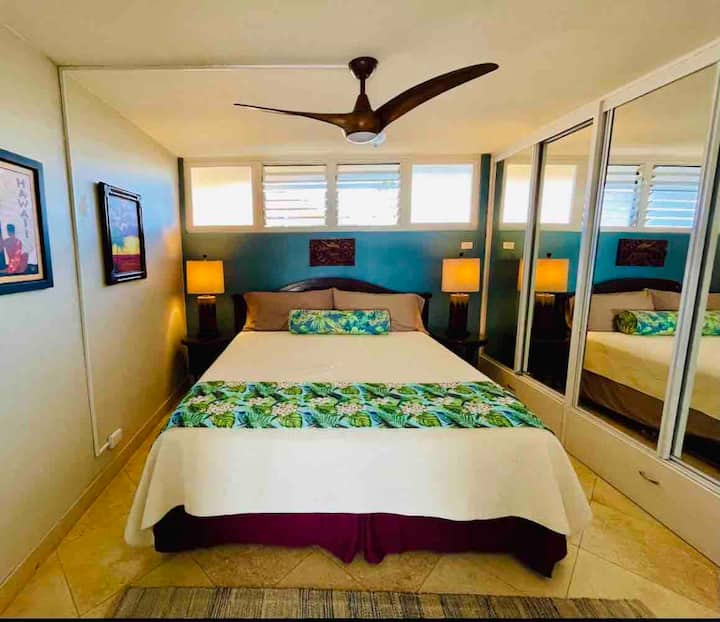 Brand new Cali King mattress for sweet Maui dreams.