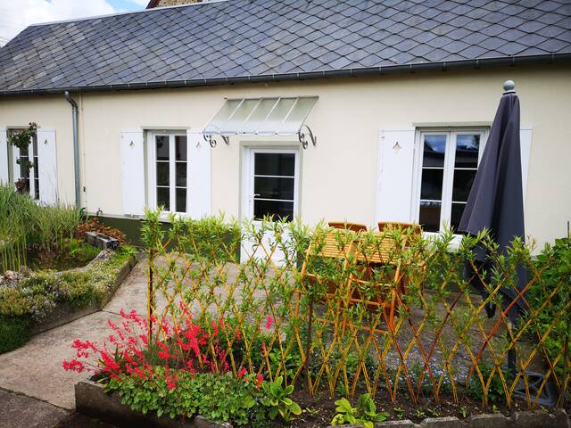 Town house with terrace and garden