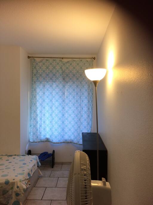 bright and cozy room