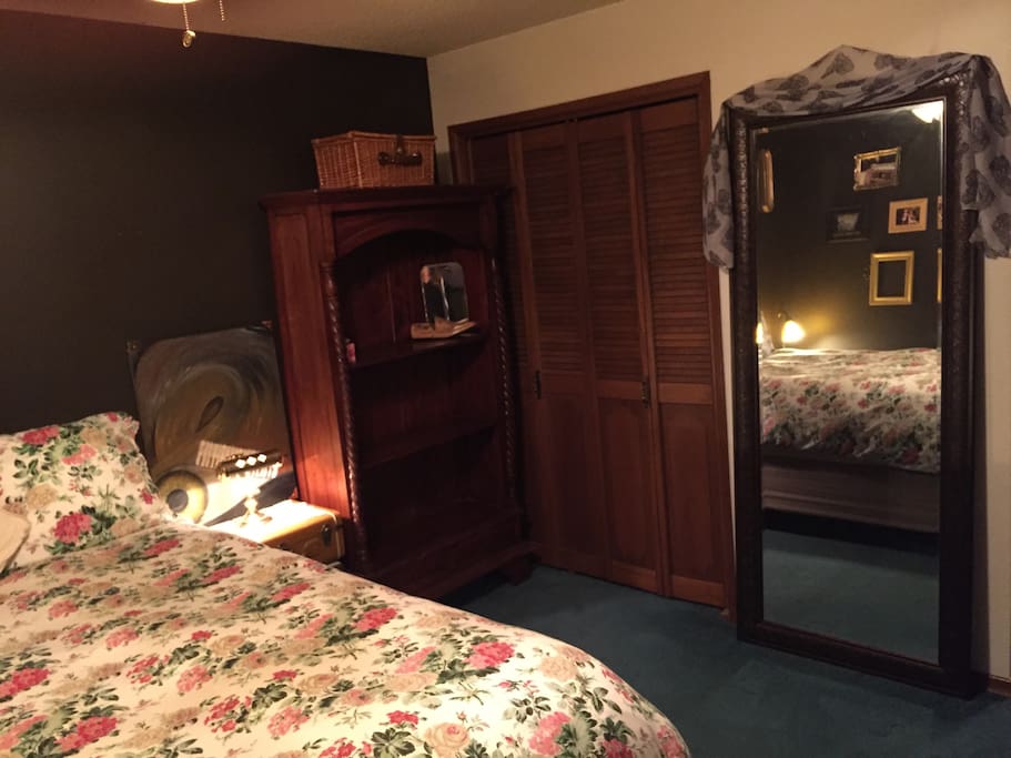 Bedroom, Queen, closet with shelving, & full size mirror