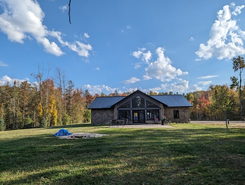 Lakefront Golden Lake home La Casita