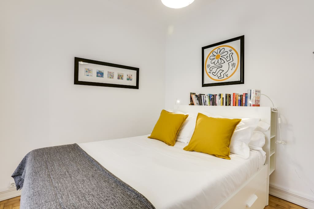 Comfortable double bed