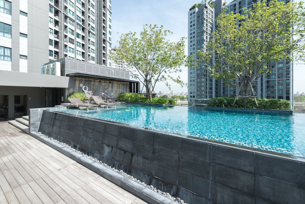 Salt Water Pool (Salt Chlorinator)