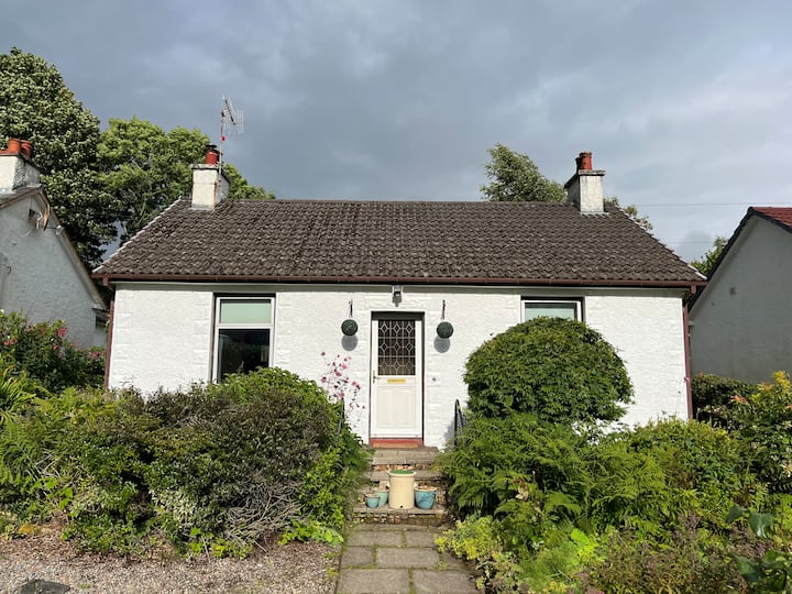 Charming 2 bedroom cottage in Oban. Free parking. Cottages for Rent in Argyll and Bute Council