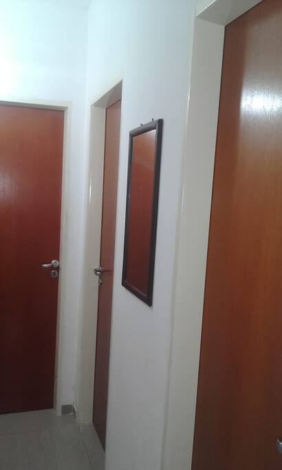 Dos baños uno completo y un toilette