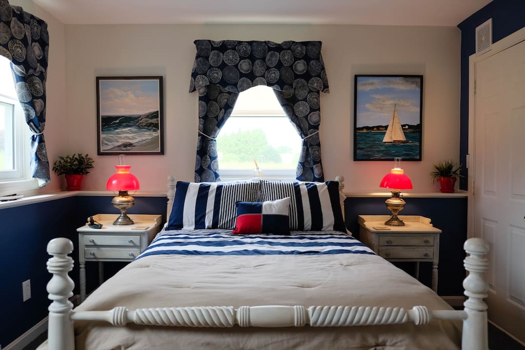 Newly renovated cozy and comfortable bedroom