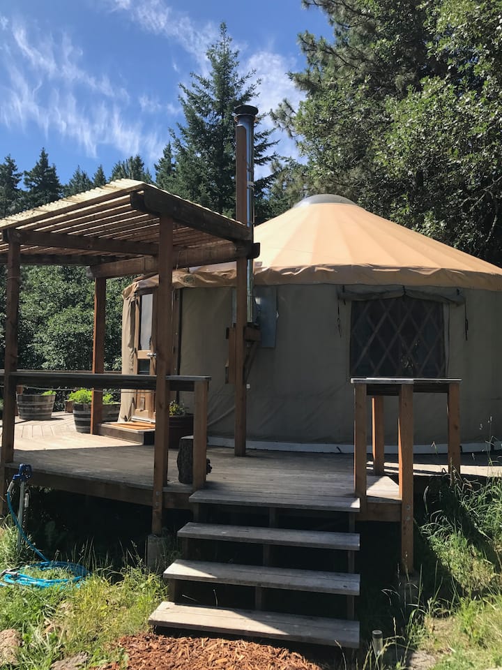 Gorge Yurt Getaway