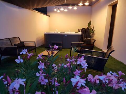 Gite with private jacuzzi
