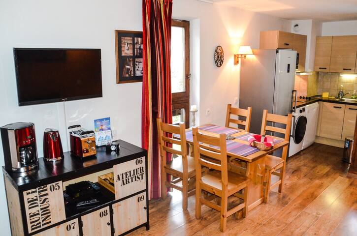 Airbnb Brides Les Bains Vacation Rentals Places To Stay