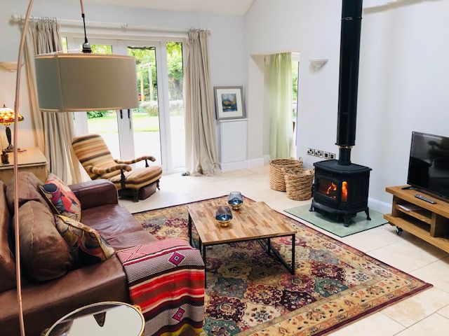 Popular Airbnb listing: The Little Smithy a unique property in Cheshire West And Chester