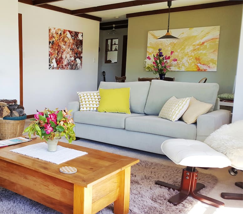 Spacoius open plan living room with recliner chair