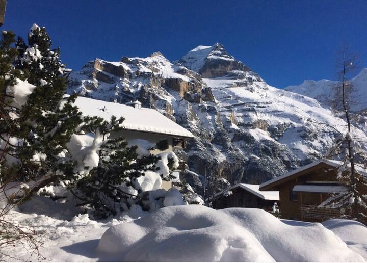 Mürren Vacation Rentals & Homes Mürren, Lauterbrunnen, Switzerland