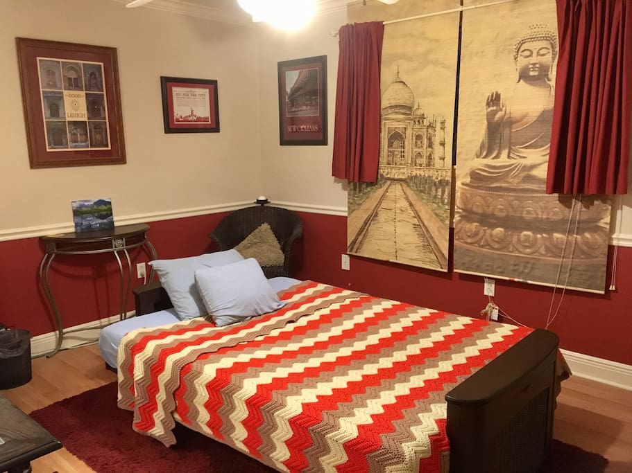 Private Bedroom (sleep mode)