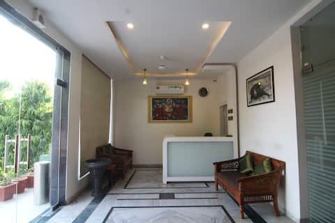 Deluxe AC-værelse med badekar i nærheden af Ranthambore Park