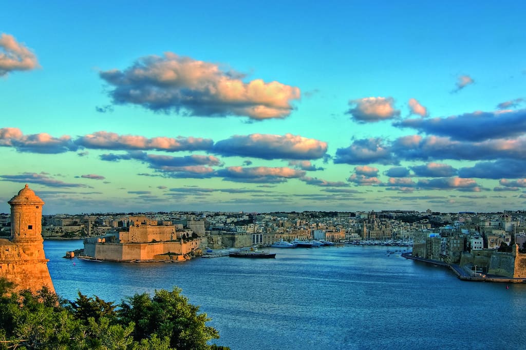 Grand Harbor of Malta (within 15 minutes drive)