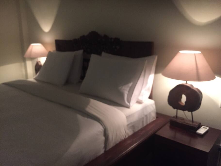 Bed between reading light
