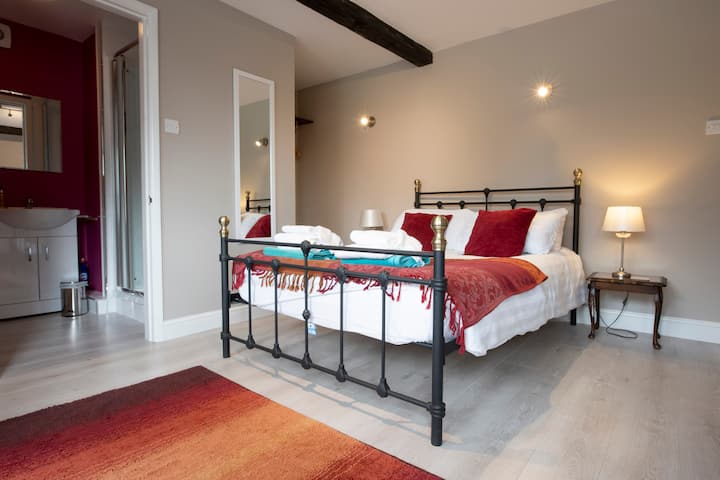 Пепелна соба - со сопствен апартман