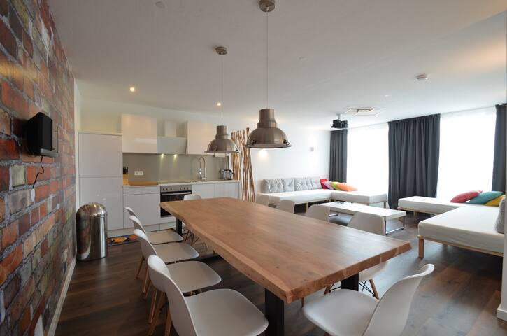 3 Bathroom * Rhapsody In Roof * Penthouse