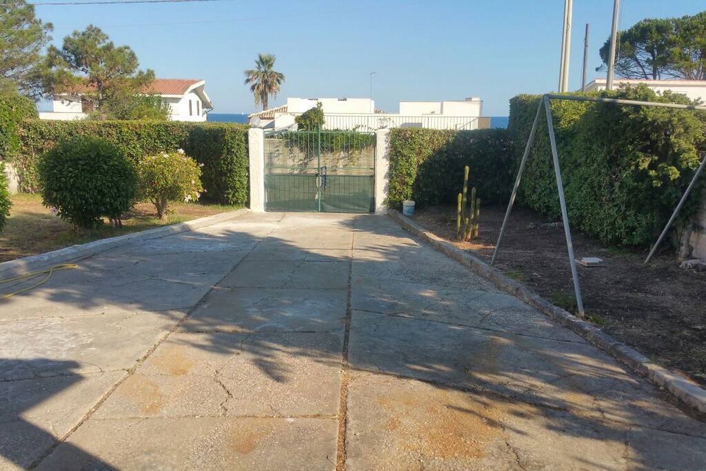 Entrance gates. The sea is just there!