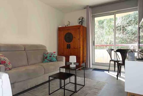 Annonce Airbnb populaire: Comfortable studio close to the beaches and the center. à Arcachon
