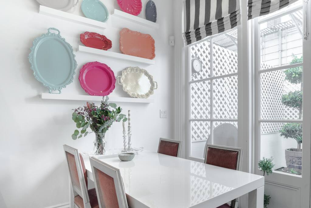 Eat in Gourmet Kitchen 3