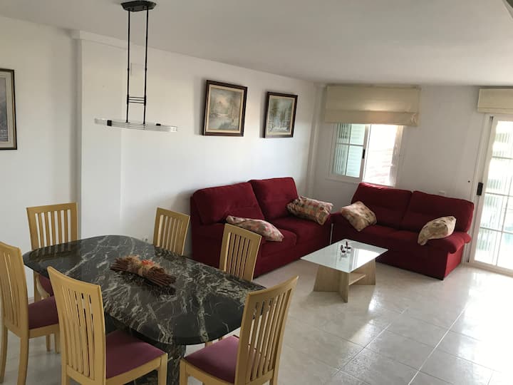 Casa Unifamiliar En Primera Línea De Mar - Altafulla