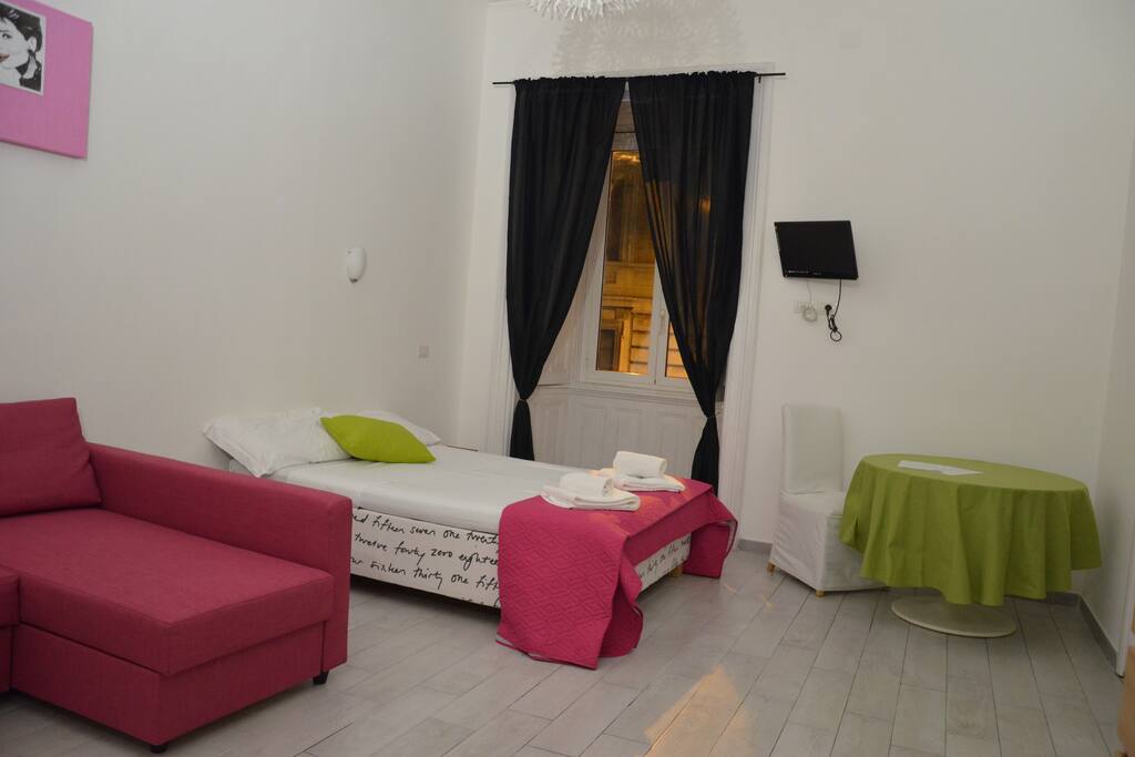 Panoramica stanza