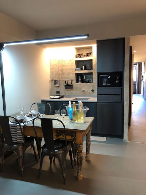 Living - cucina attrezzata