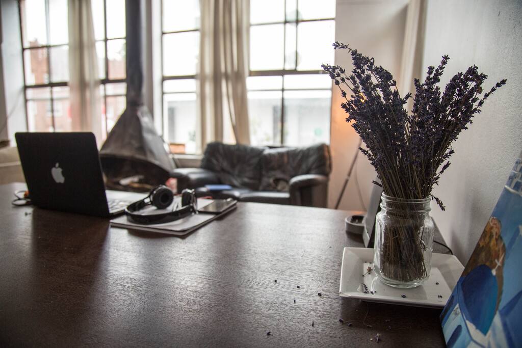Large dining table/working space