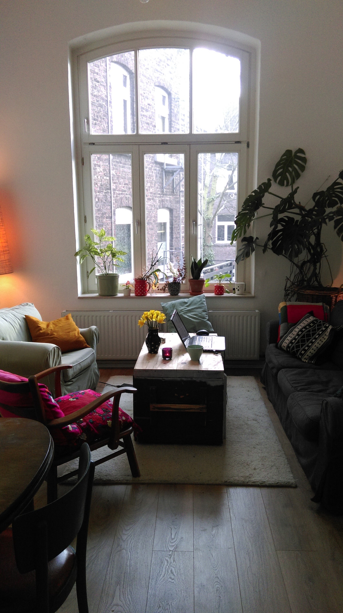 Top performing Airbnb: Cozy old building apartment in Mühlheim in Mülheim