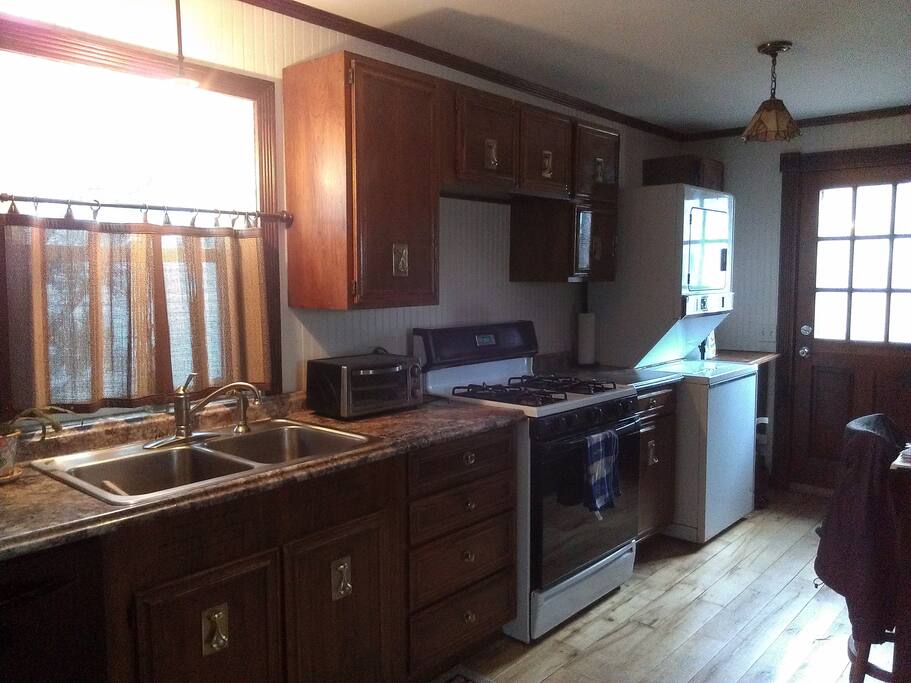 Washer/dryer in kitchen