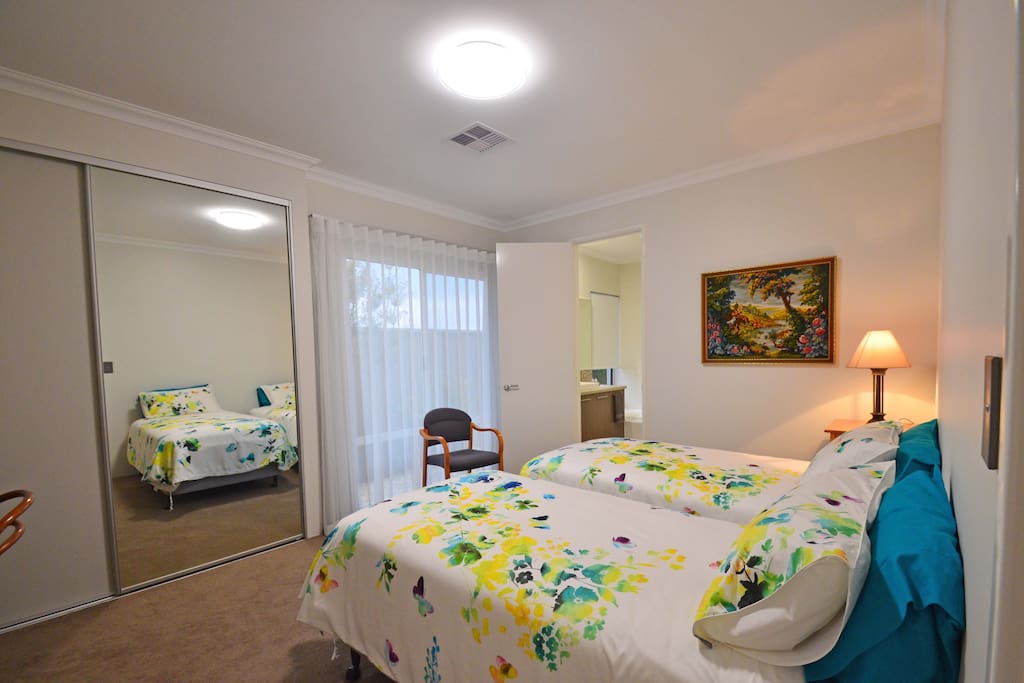 Twin Room (can be King) with ensuite