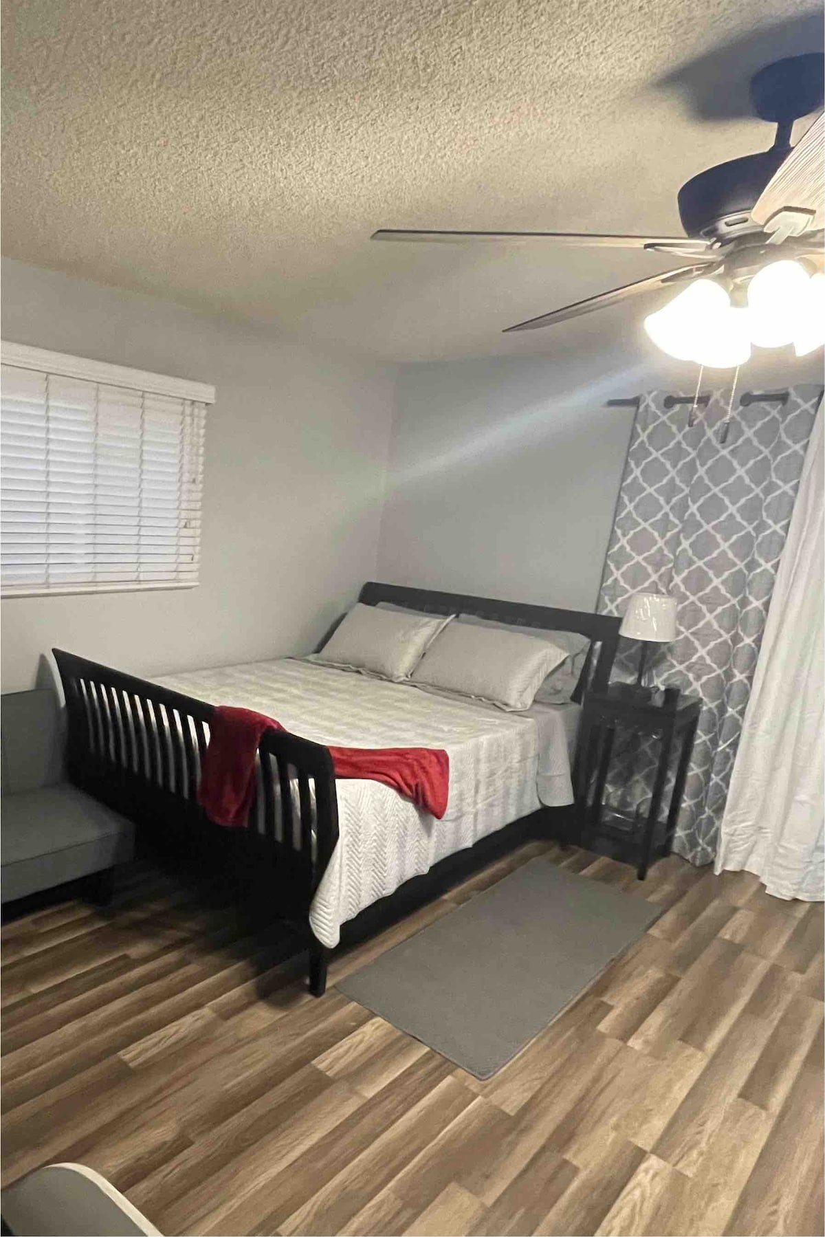 listing_image