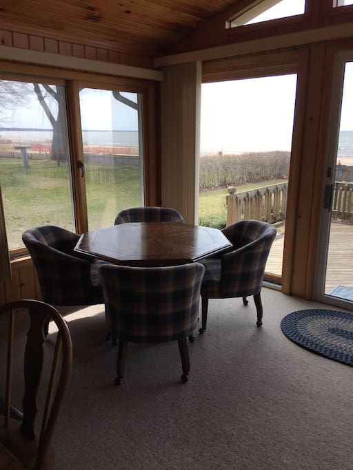 Game table