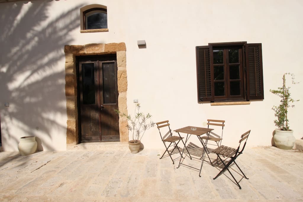 L'ingresso dalla Corte